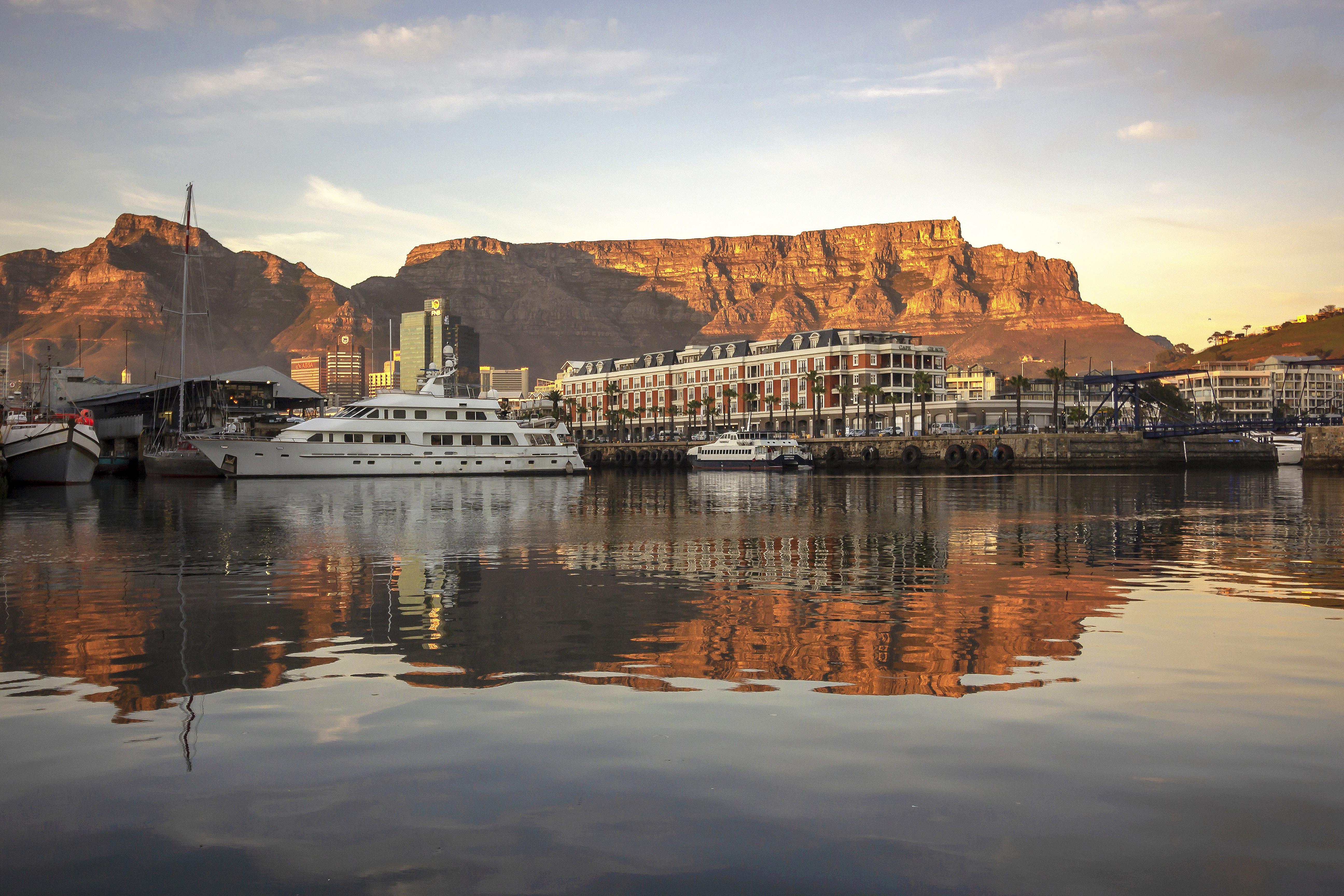 Hotel Cape Grace &