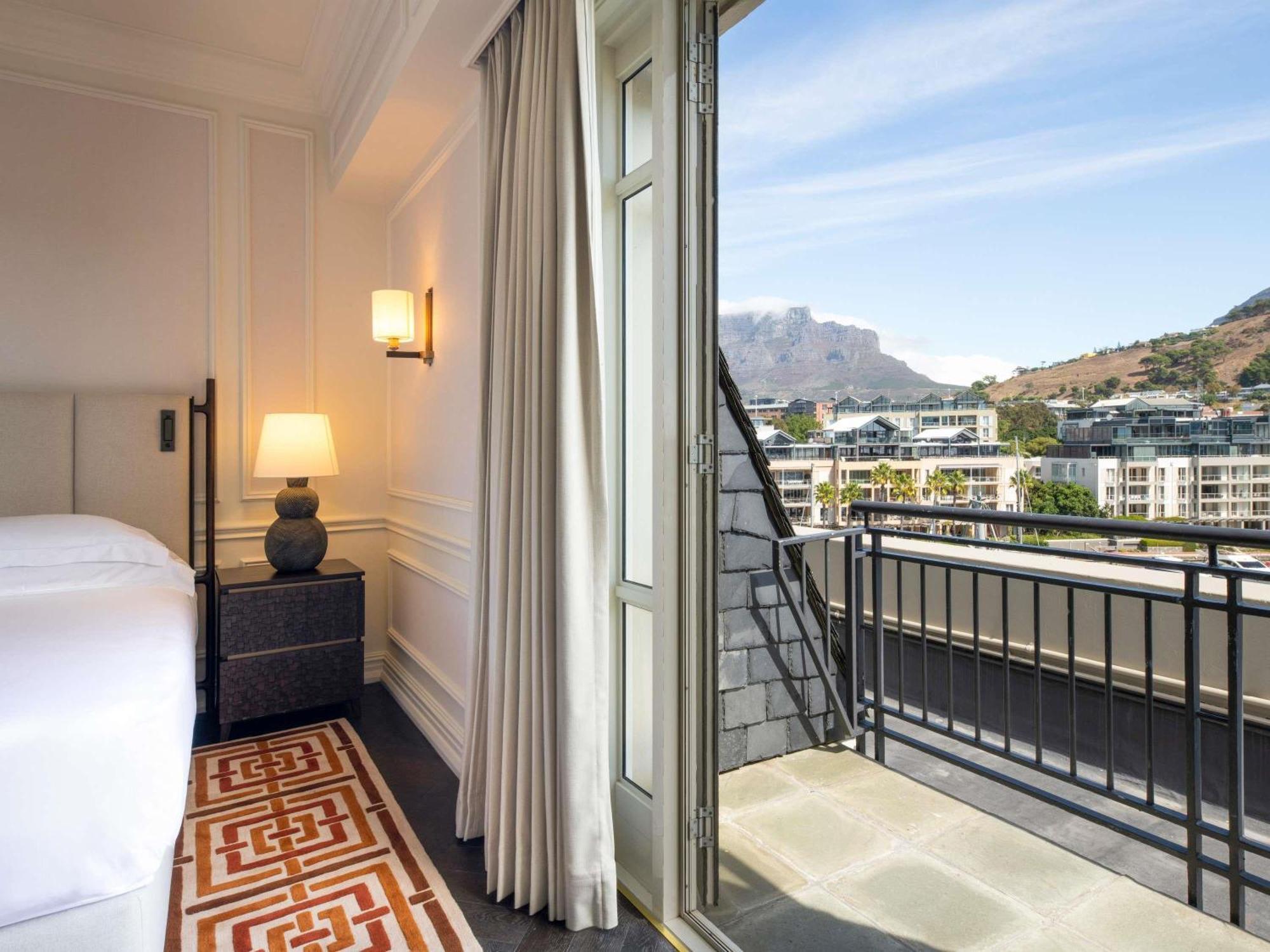 Cape Grace & Hotel 5*