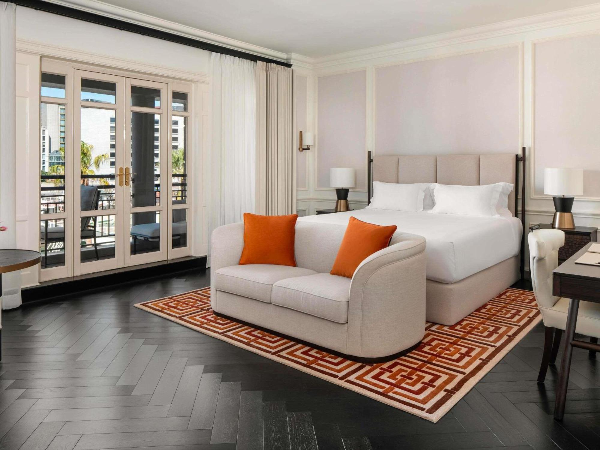 Hotel Cape Grace, A Fairmont Managed